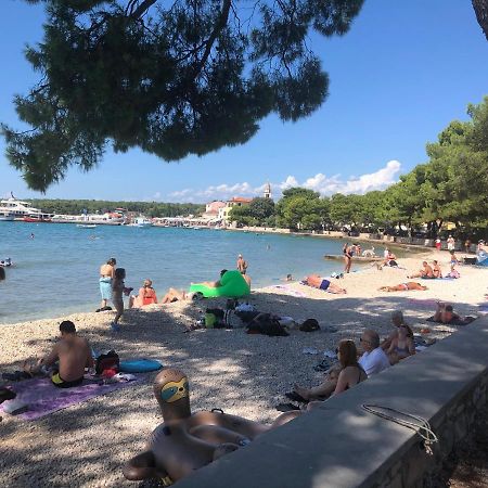 Istrian Stone House In The Heart Of The Beautiful Fishing Village Fazana - Only Few Steps From The Sea And The Wonderful Beach - Incl Plasma-Quad-Plus-Filter Against C O V I D Εξωτερικό φωτογραφία
