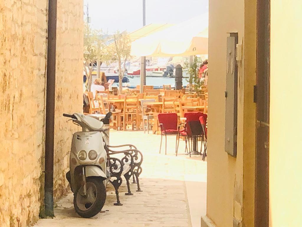 Istrian Stone House In The Heart Of The Beautiful Fishing Village Fazana - Only Few Steps From The Sea And The Wonderful Beach - Incl Plasma-Quad-Plus-Filter Against C O V I D Εξωτερικό φωτογραφία