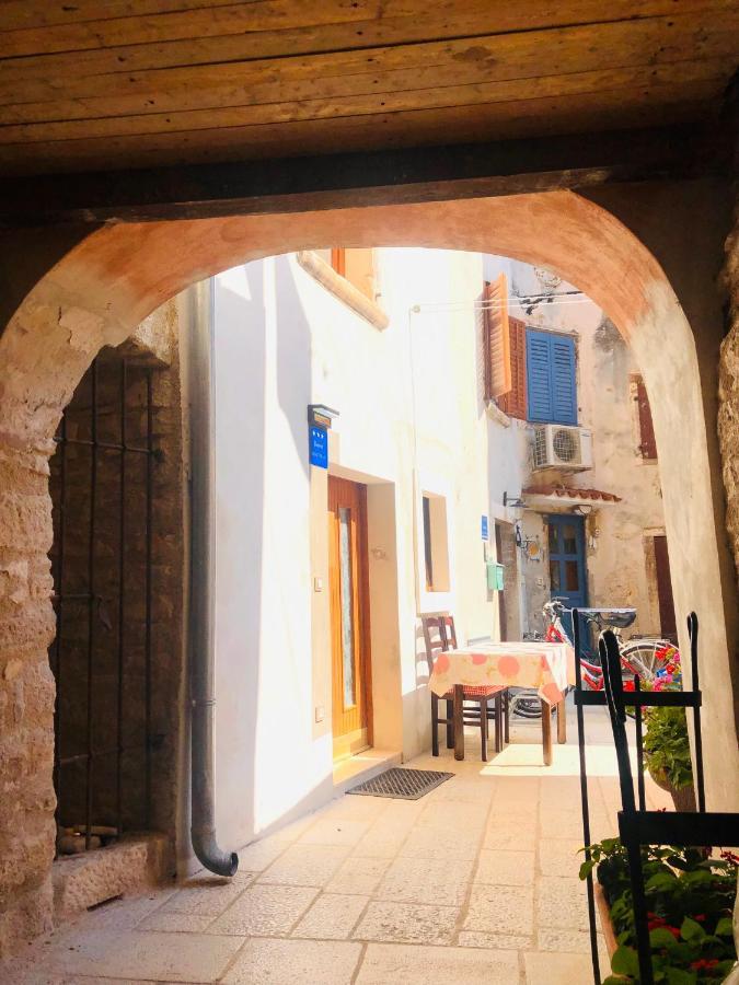 Istrian Stone House In The Heart Of The Beautiful Fishing Village Fazana - Only Few Steps From The Sea And The Wonderful Beach - Incl Plasma-Quad-Plus-Filter Against C O V I D Εξωτερικό φωτογραφία