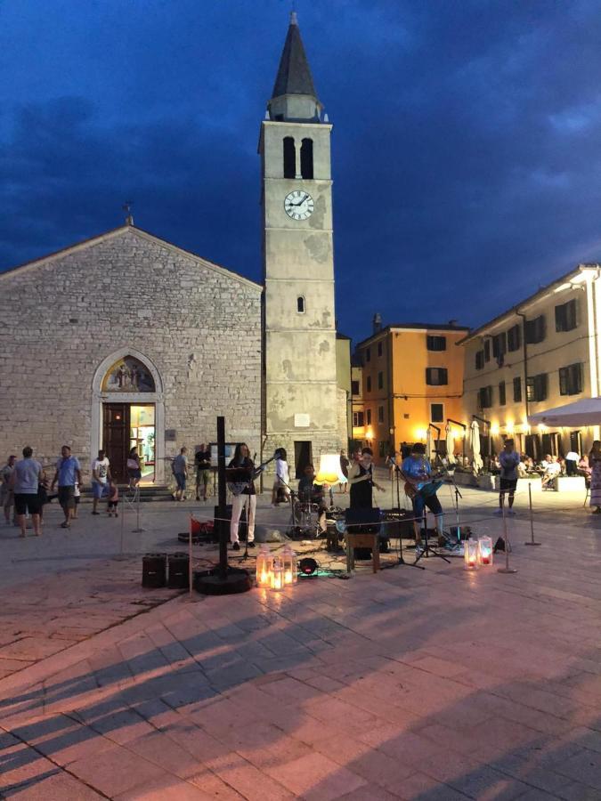 Istrian Stone House In The Heart Of The Beautiful Fishing Village Fazana - Only Few Steps From The Sea And The Wonderful Beach - Incl Plasma-Quad-Plus-Filter Against C O V I D Εξωτερικό φωτογραφία